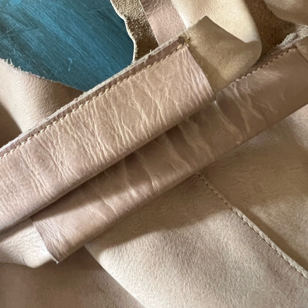 Banana Republic Factory / GAP Vegan Suede Lotus Tote Biscotti Color - Picture 9 of 14